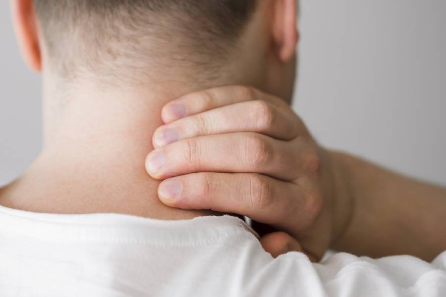 Best Neck Pain Treatment in Patna by Dr. Ashwini Gaurav – Expert Doctor for Cervical Problem Treatment